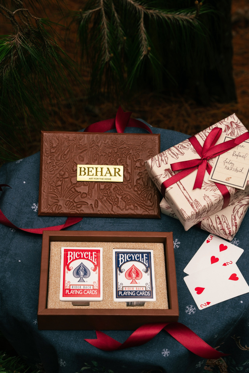 ESTUCHE DE CARTAS PERSONALIZADO. - BEHAR