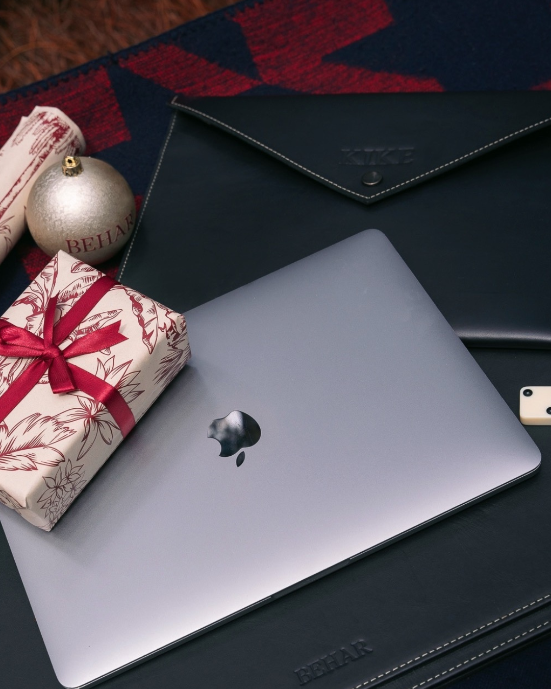 SOBRE - IPAD | LAPTOP.